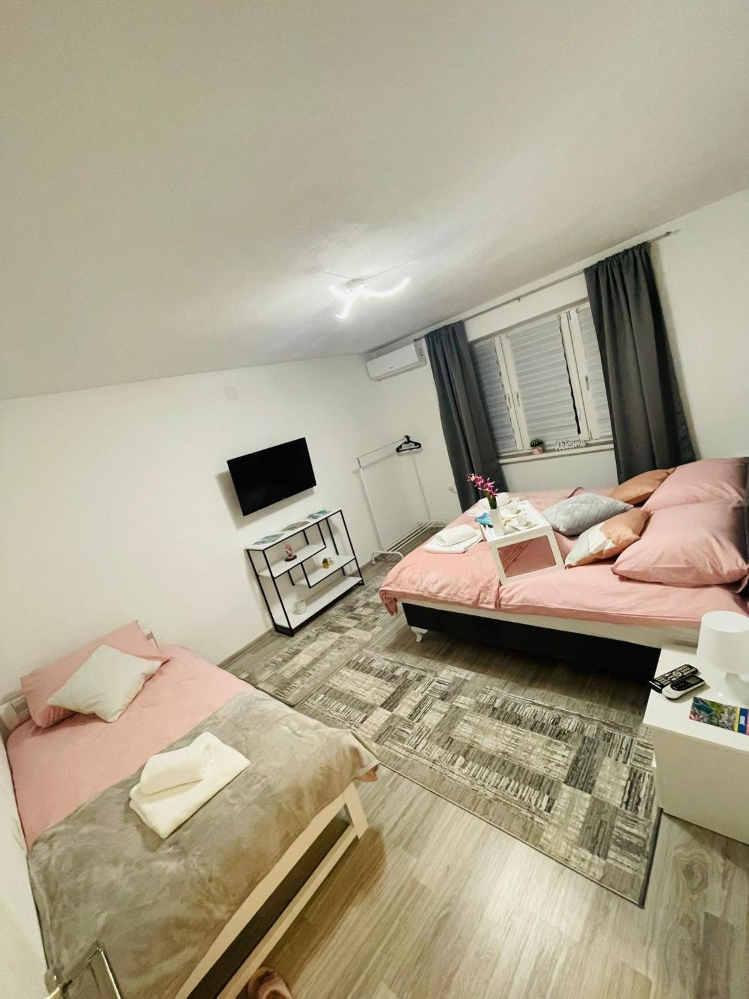 Apartment Zara Bihać Eksteriør billede